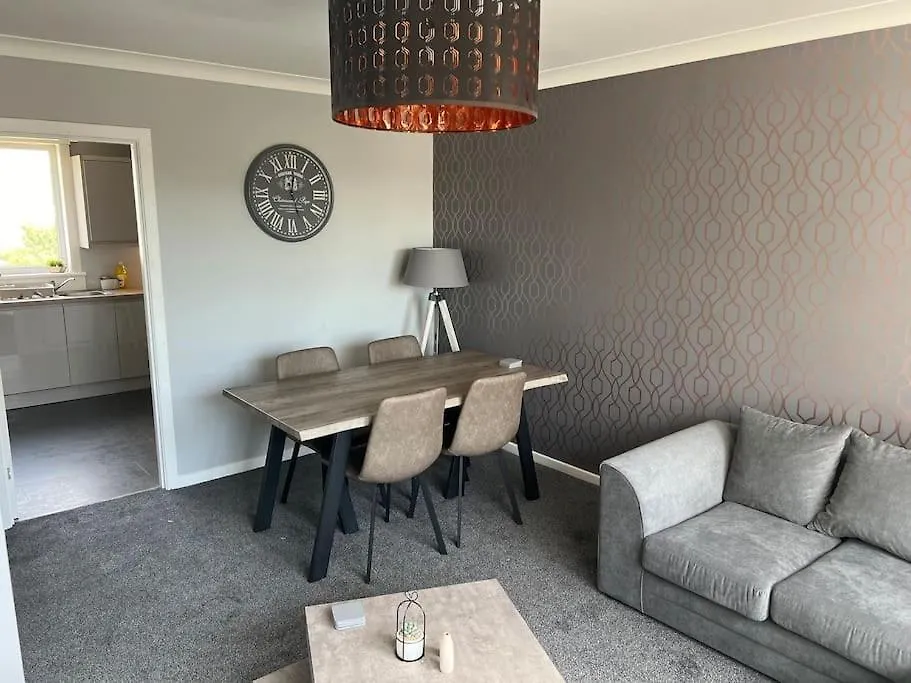 Charming, Modern Flat Sleeps 5 Apartment Tayport